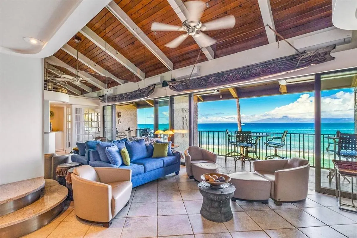 The Noniluna Two - Sleeps 9 Plus Pack N Play Lahaina